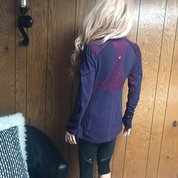Lululemon"Purple Stripe Star Runner 1/2 Zip Pullover- Size None-Good Condition - Picture 6 of 14